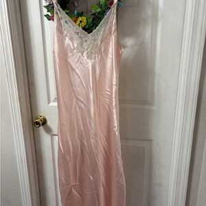 Oscar de la Renta Blush Pink Satin Lace-Trim Slip